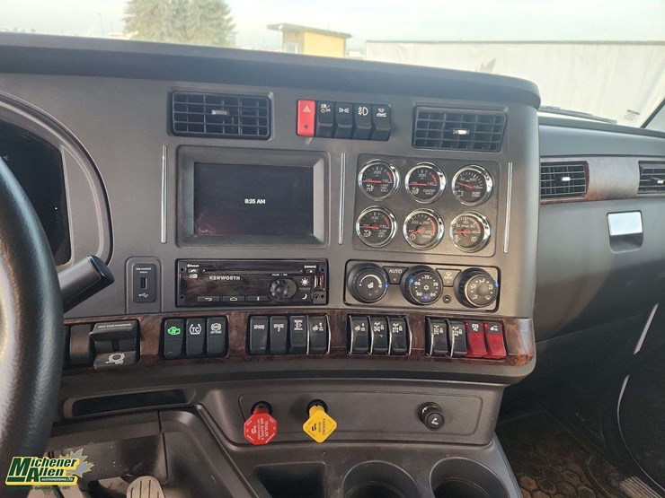 kenworth-t880-image-14