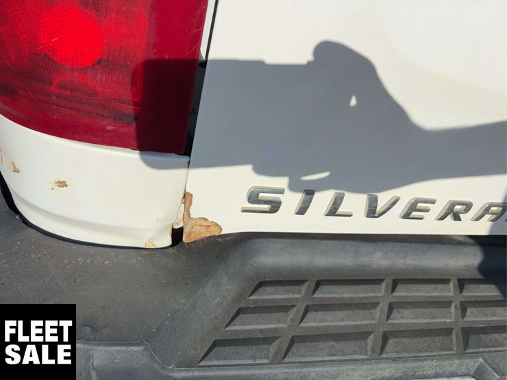 2011-chevrolet-silverado-2500hd-image-45