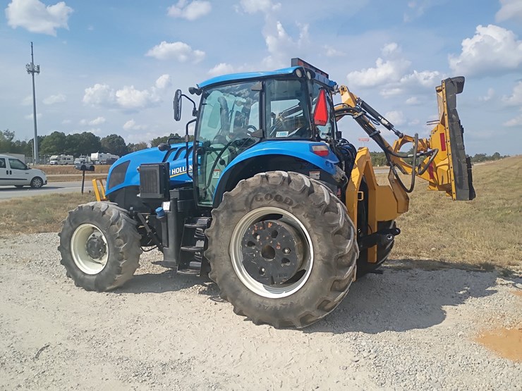 2021-new-holland-ts6.110-image-4