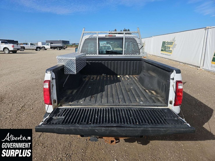 2015-ford-f250-image-15