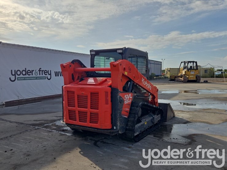 2023-kubota-svl65-2-image-5