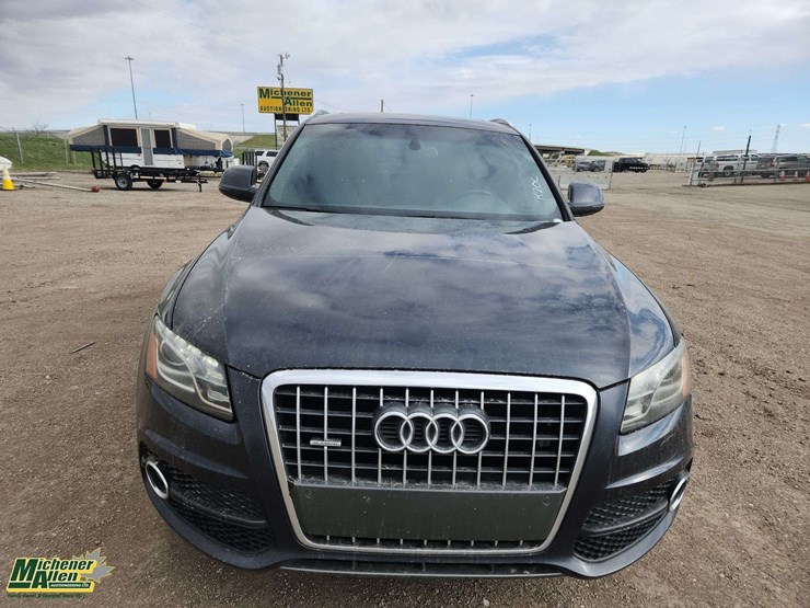 2012-audi-q5-image-8