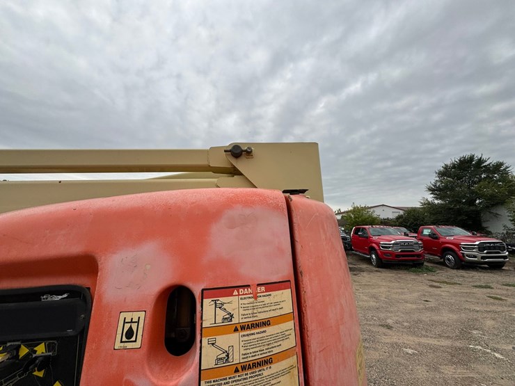 2005-jlg-450aj-image-23