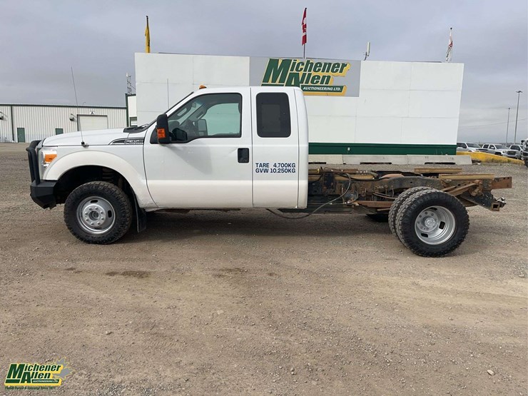 2014-ford-f350-image-5