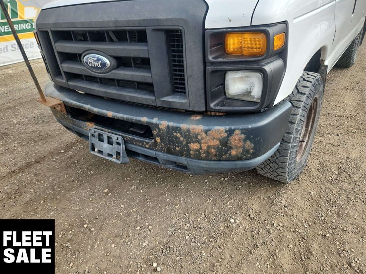 2010-ford-cargo-image-29