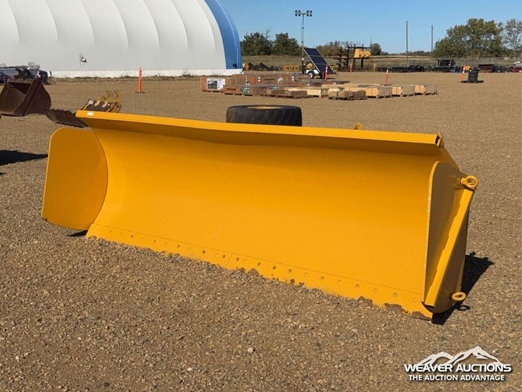 falls-hdr-12a-12-ft.-hydraulic-reversible-snow-plow-image-1
