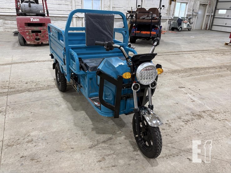 2026-iret13-electric-tricycle-#2-(blue)-10092-image-2