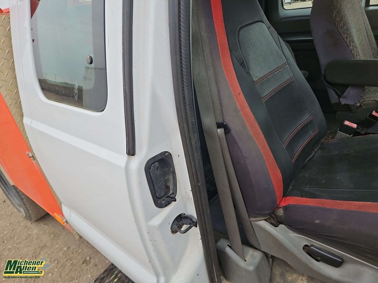 2006-ford-f350-image-26