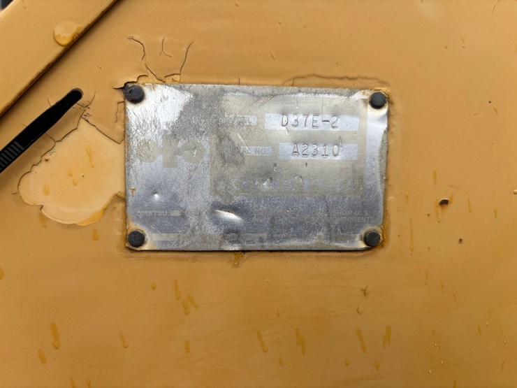 komatsu-d37e-2-image-36