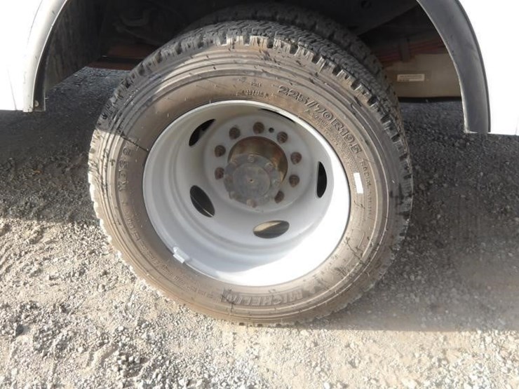 2015-ford-f550-image-5