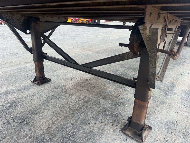 2012-great-dane-van-trailer-image-16
