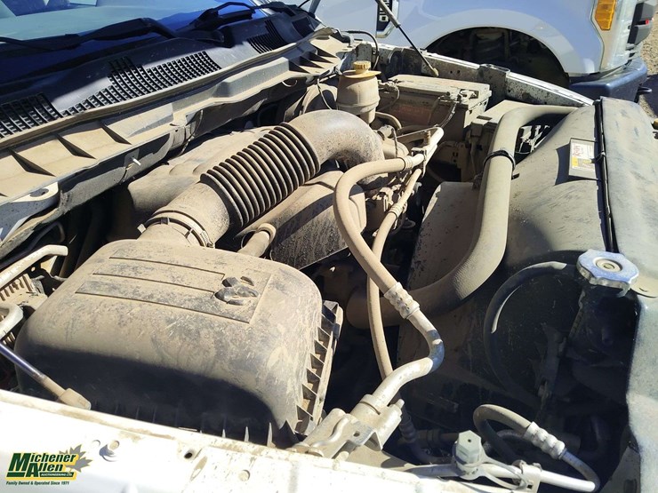 2014-dodge-1500-image-25