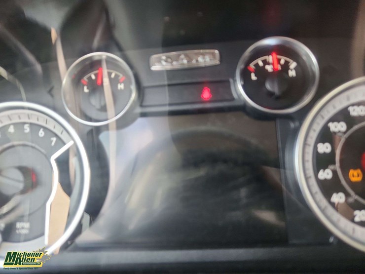 2013-dodge-1500-image-28