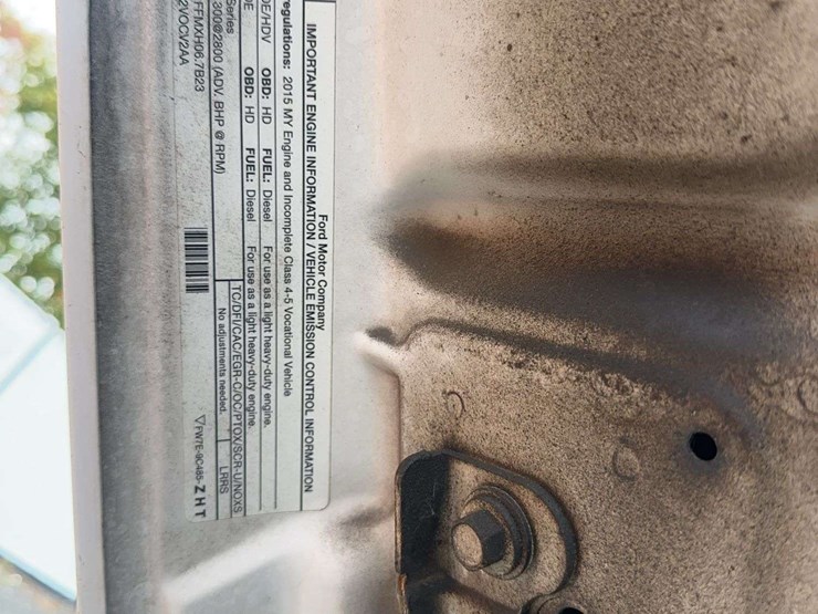 2015-ford-f550-xl-image-19