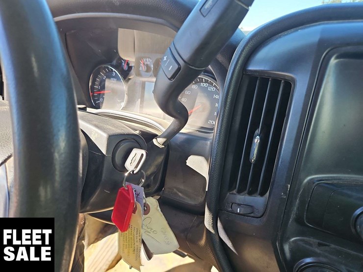 2015-chevrolet-silverado-1500-image-22