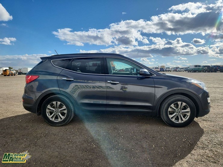 2015-hyundai-santa-fe-sport-image-7