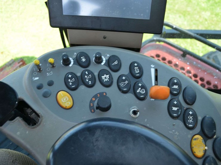 case-ih-8120-image-38