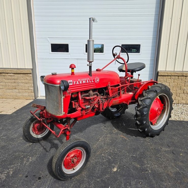 #2508 • Farmall Cub Tractor