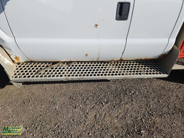 2013-ford-f350-image-52