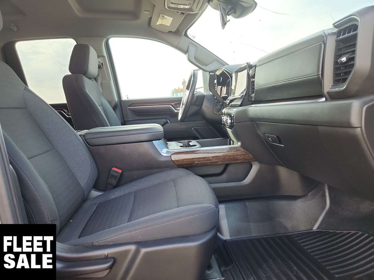 2024-gmc-sierra-2500hd-image-18
