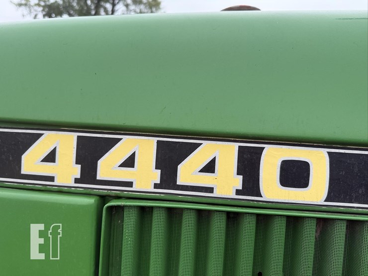 john-deere-4440-image-13