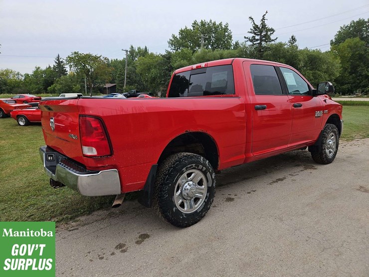 2015-dodge-2500-image-4