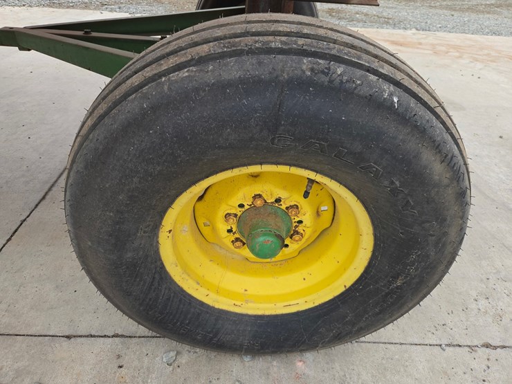 john-deere-1065a-image-31