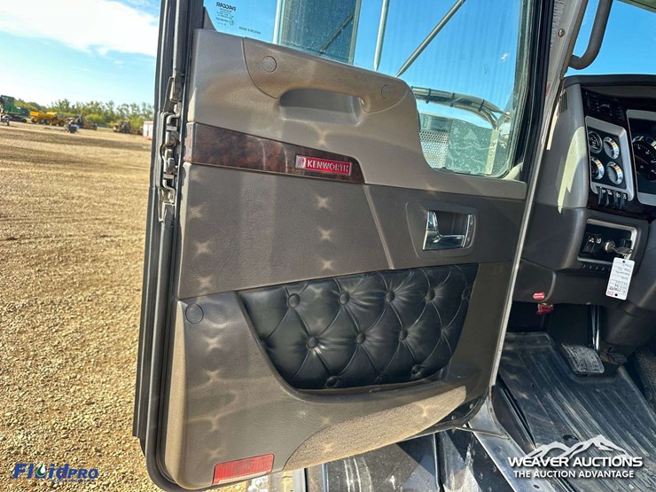 kenworth-t800-image-36