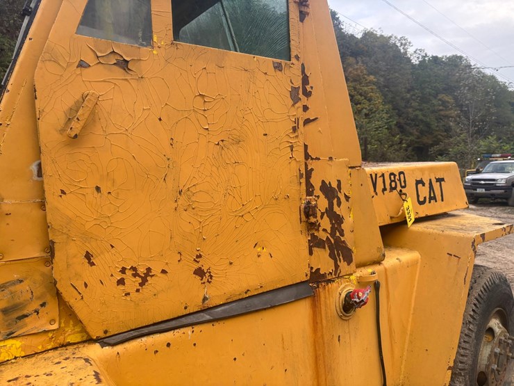 caterpillar-v180-image-24