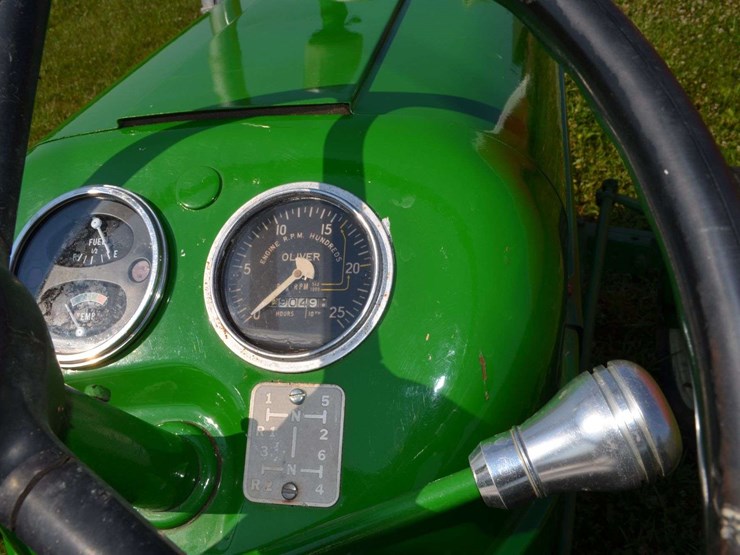 oliver-550-image-27