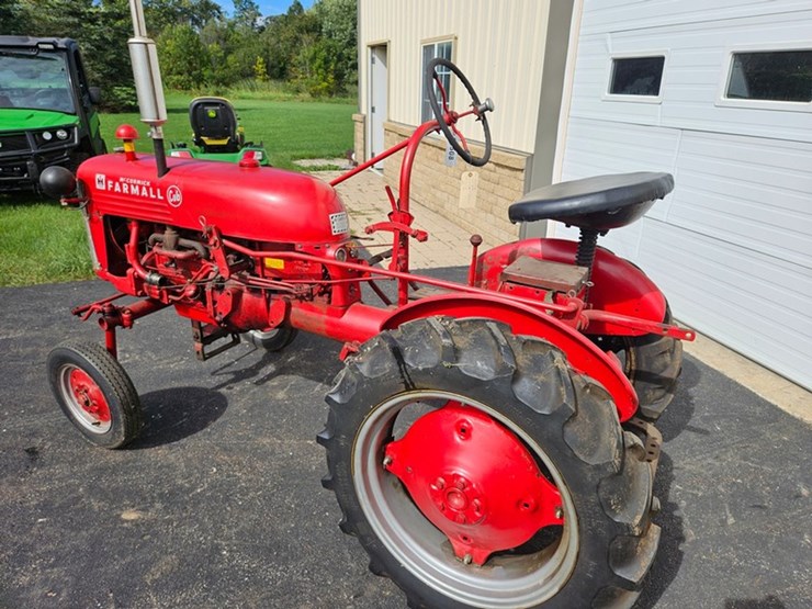 #2508-•-farmall-cub-tractor-image-31