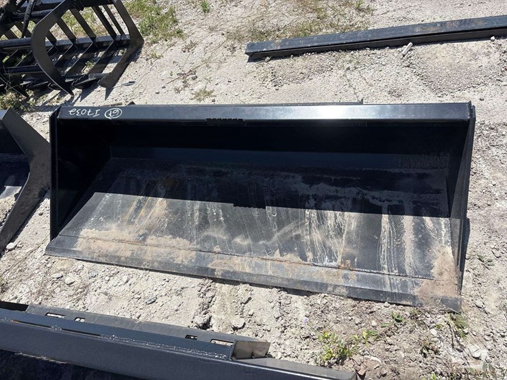 2025-swict-78in-bucket-skid-steer-attachment-image-1