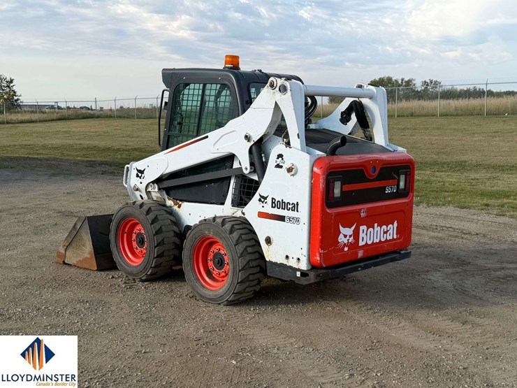 2015-bobcat-s570-image-3