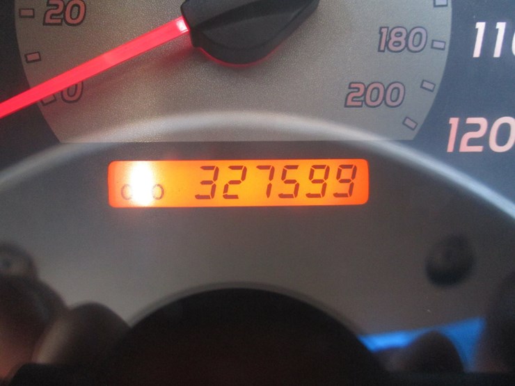 2005-toyota-tacoma-image-37