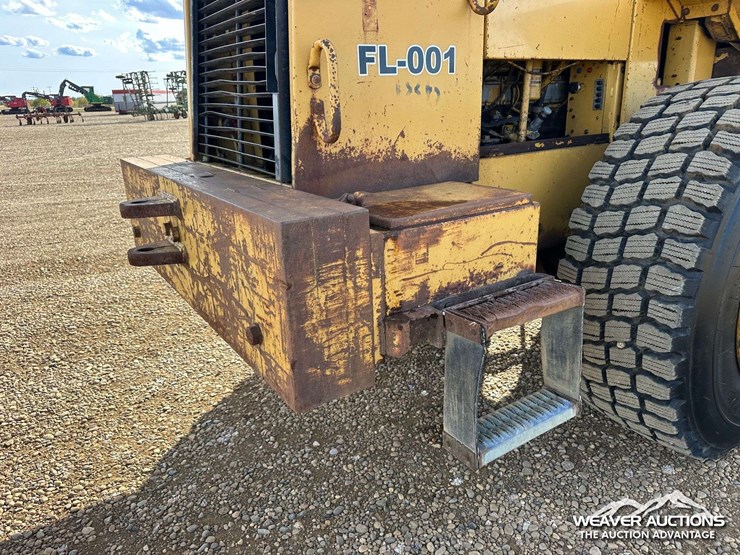 caterpillar-938f-image-65