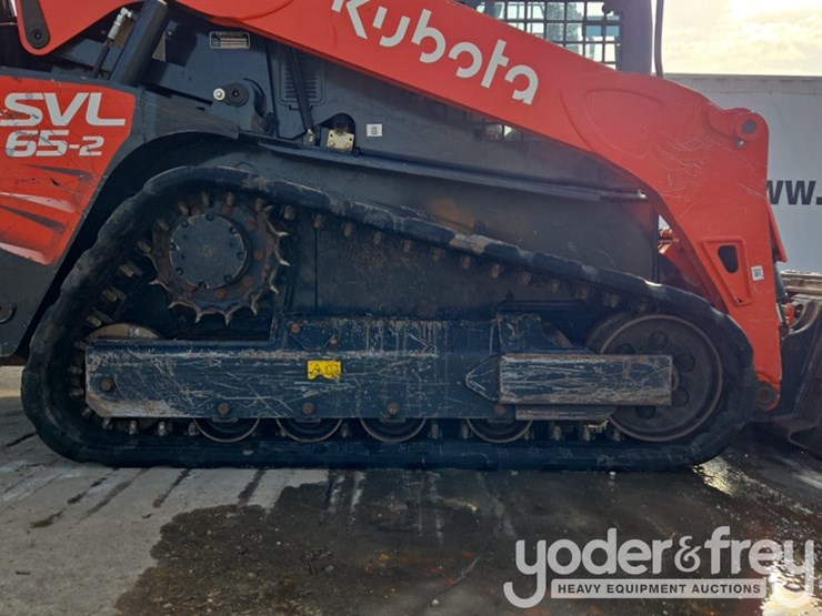 2023-kubota-svl65-2-image-14