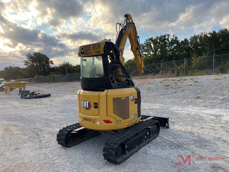 caterpillar-303.5-image-4