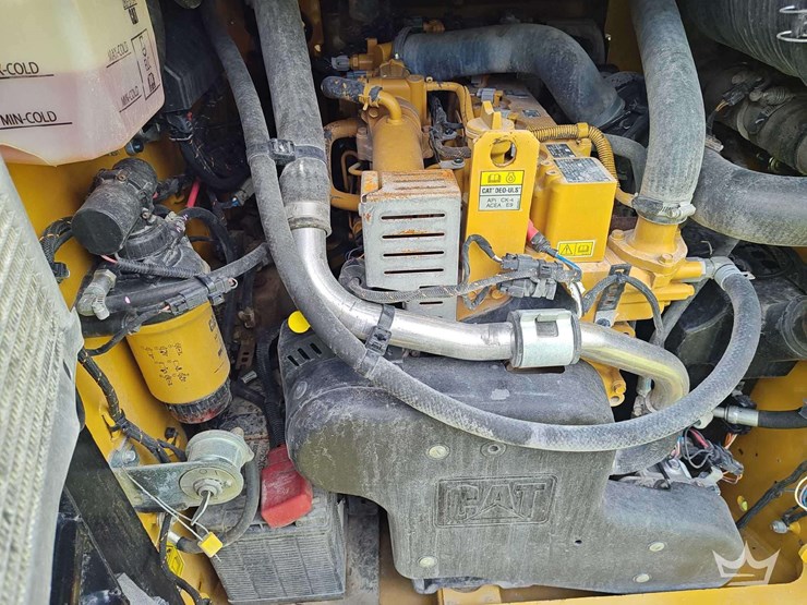2024-caterpillar-246d3-image-22