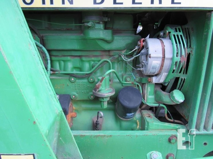 john-deere-2440-image-21