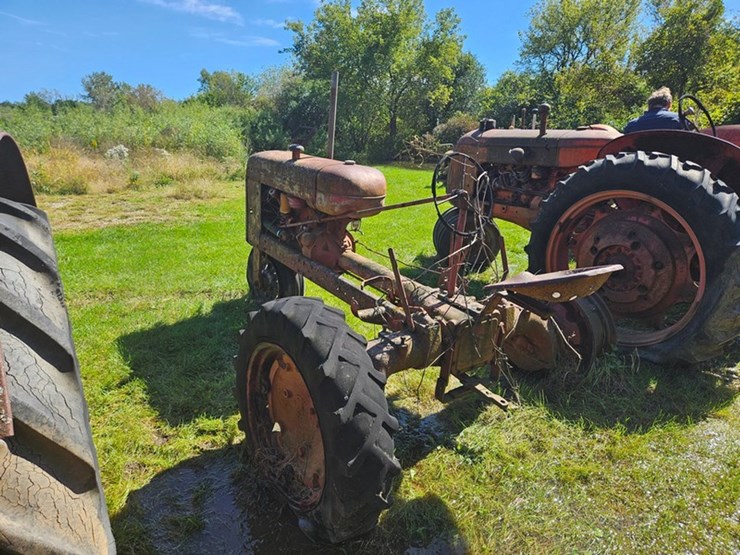 #2527-•-bf-avery-tractor-image-3