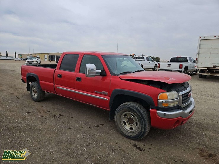 gmc-sierra-2500hd-image-2