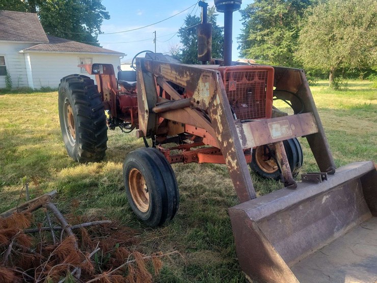 allis-chalmers-180-tractor-image-3
