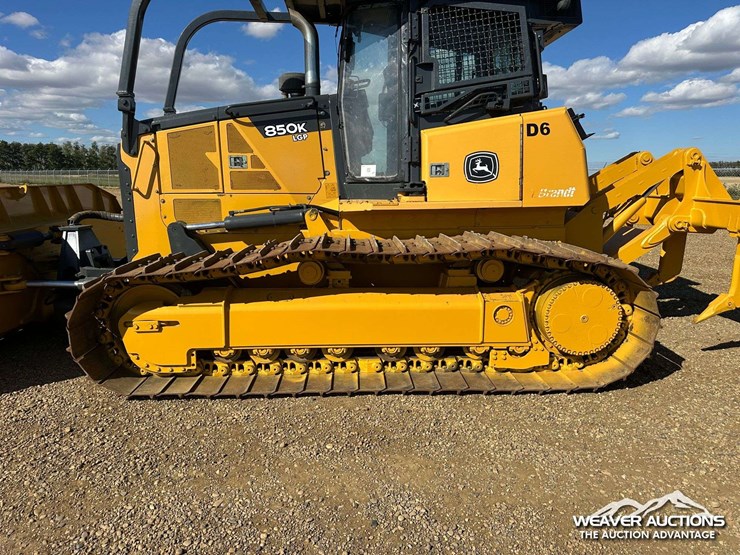 john-deere-10-image-9
