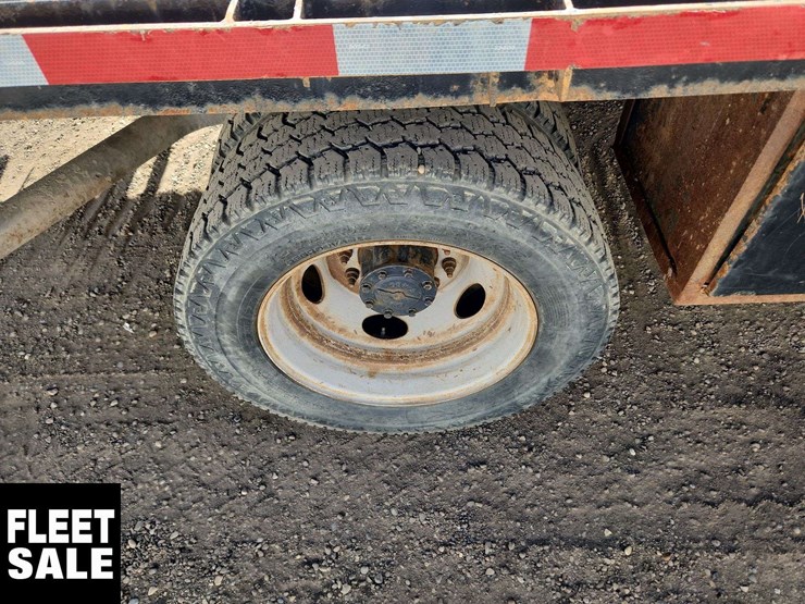 2023-ford-f550-image-11