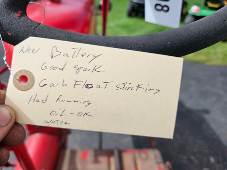 #2508-•-farmall-cub-tractor-image-29