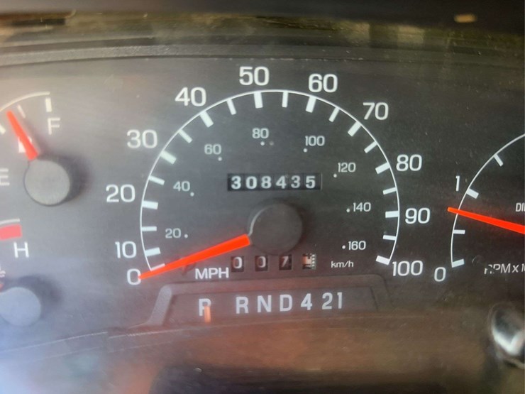 2005-ford-f650-xl-image-27