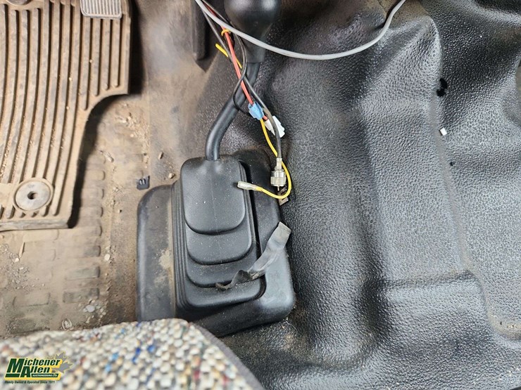 2012-ford-f350-image-21
