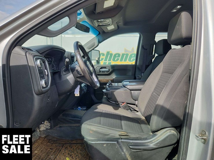 2022-gmc-sierra-2500hd-image-13