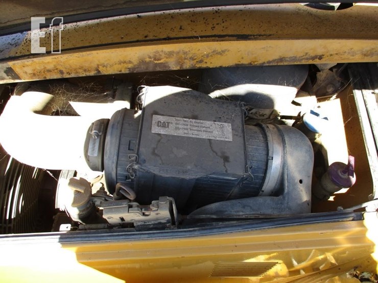 2005-caterpillar-430d-image-5