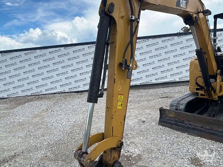 2019-caterpillar-305.5e2-cr-image-15